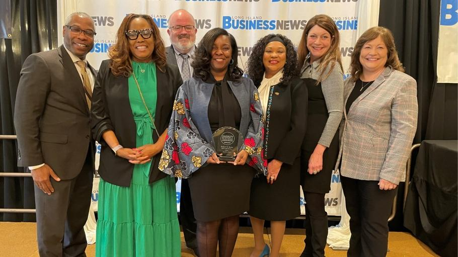 Shalei Simms Wins the 2023 Diversity in Business Award